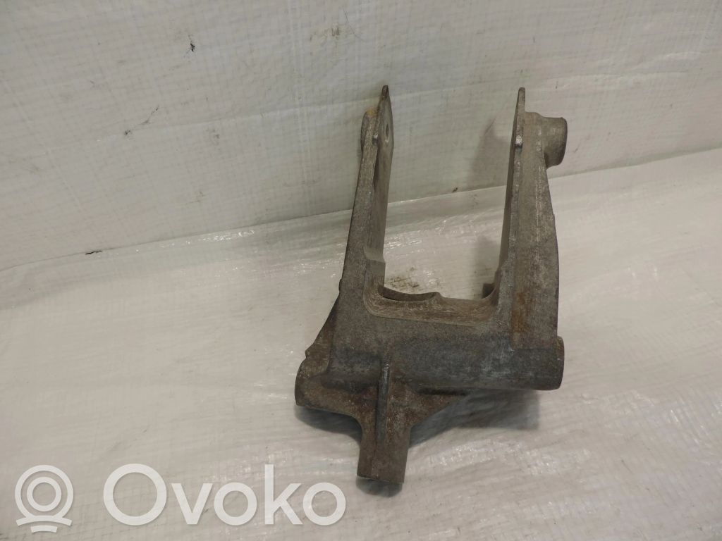 Opel Antara Engine mounting bracket 