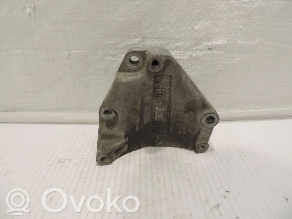 Opel Astra H A/C compressor mount bracket 