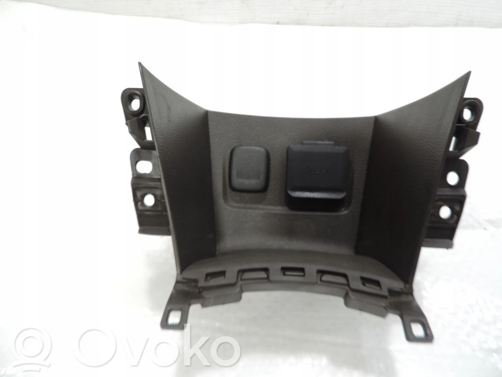 Opel Mokka Dashboard storage box/compartment 