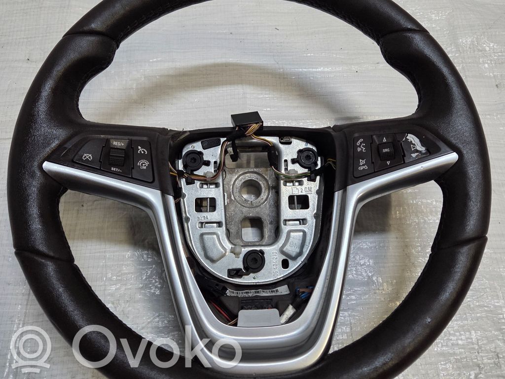 Opel Zafira C Ohjauspyörä 