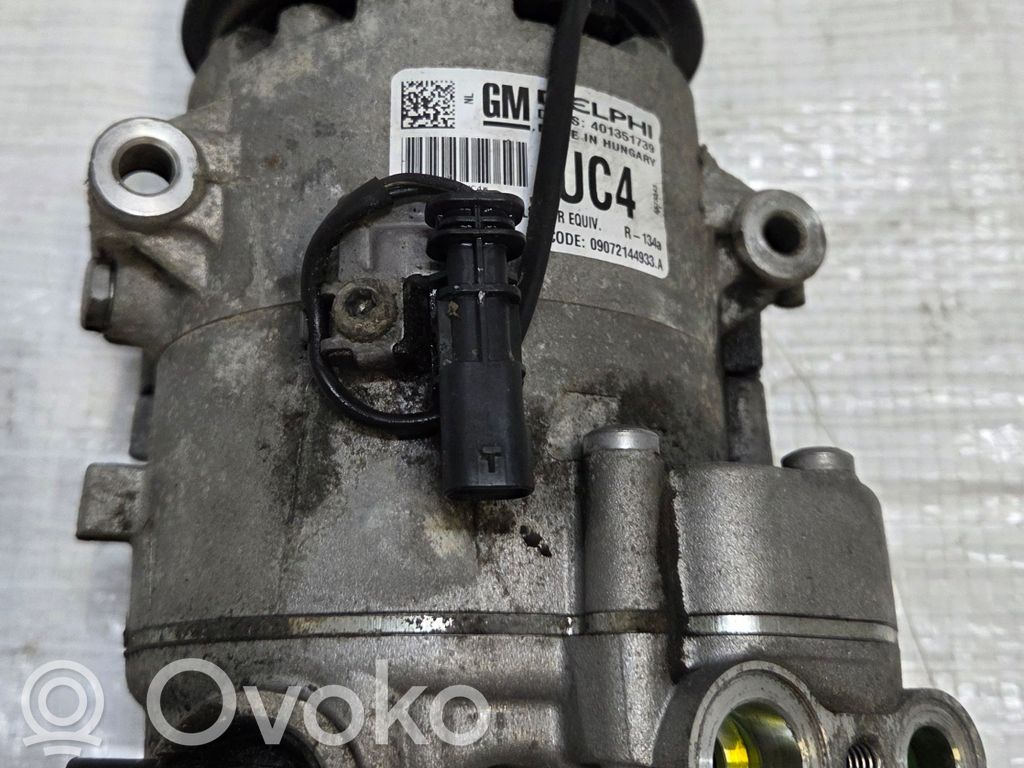 Opel Astra J Kompresor / Sprężarka klimatyzacji A/C 