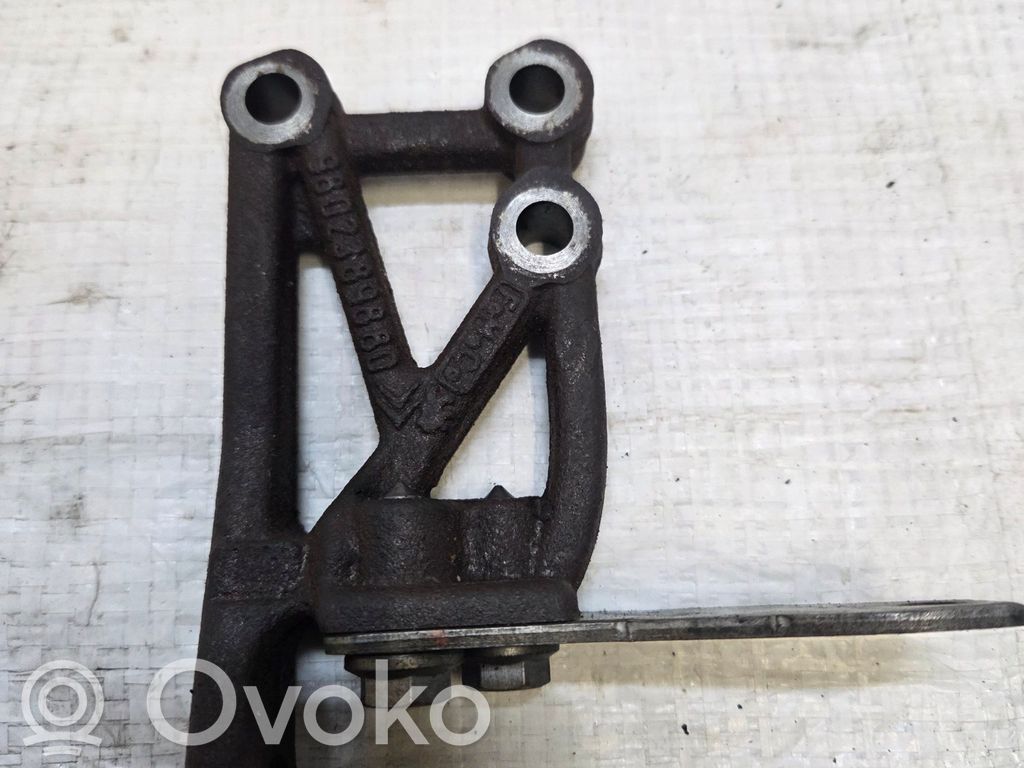Ford Edge II Engine mount bracket 