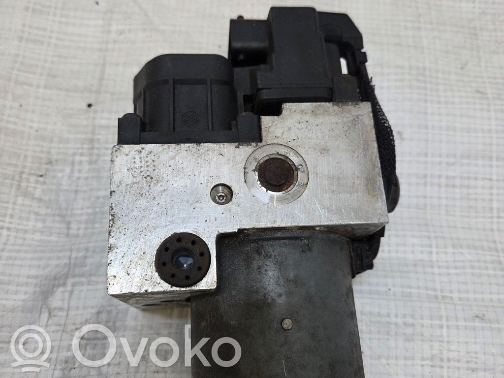 Nissan Terrano ABS valdymo blokas 