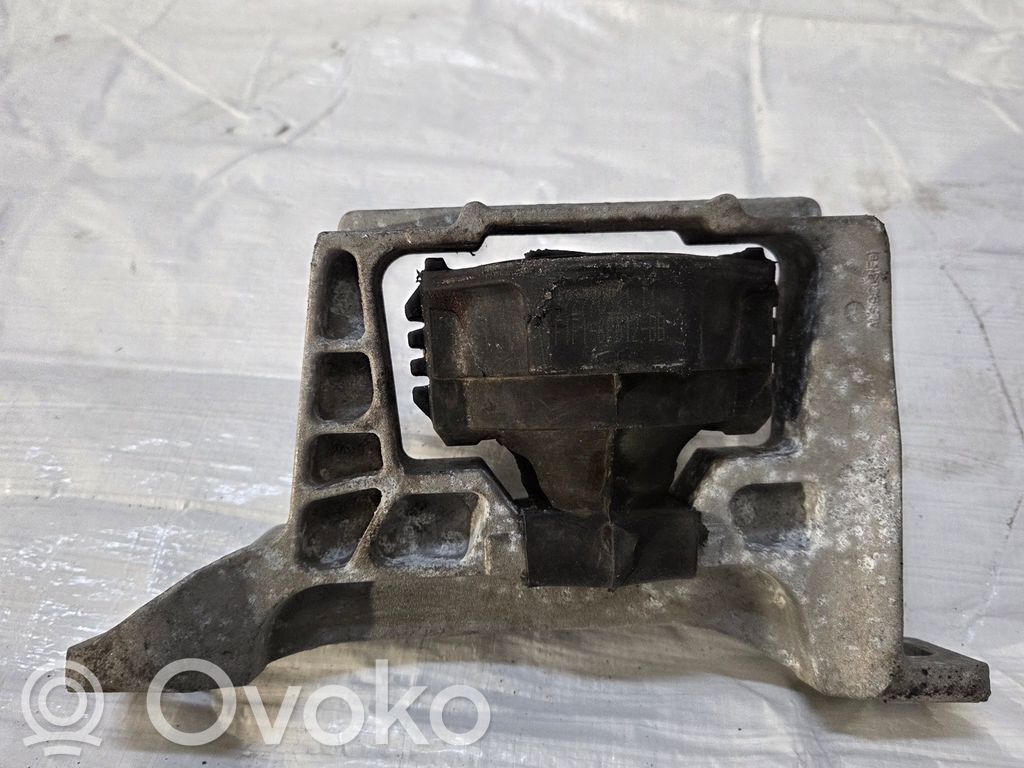 Ford Kuga II Engine mount vacuum valve 