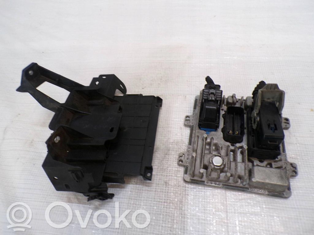 Opel Astra K Engine control unit/module ECU 