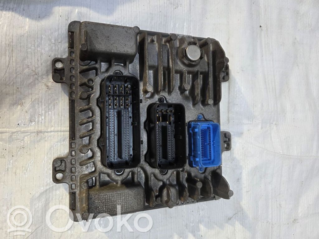 Opel Astra K Engine control unit/module 