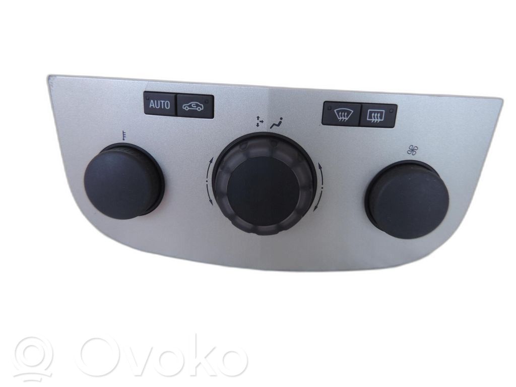 Opel Corsa D Climate control unit 