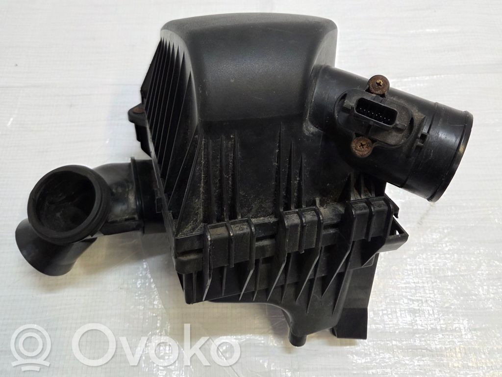Opel Mokka Air filter box 