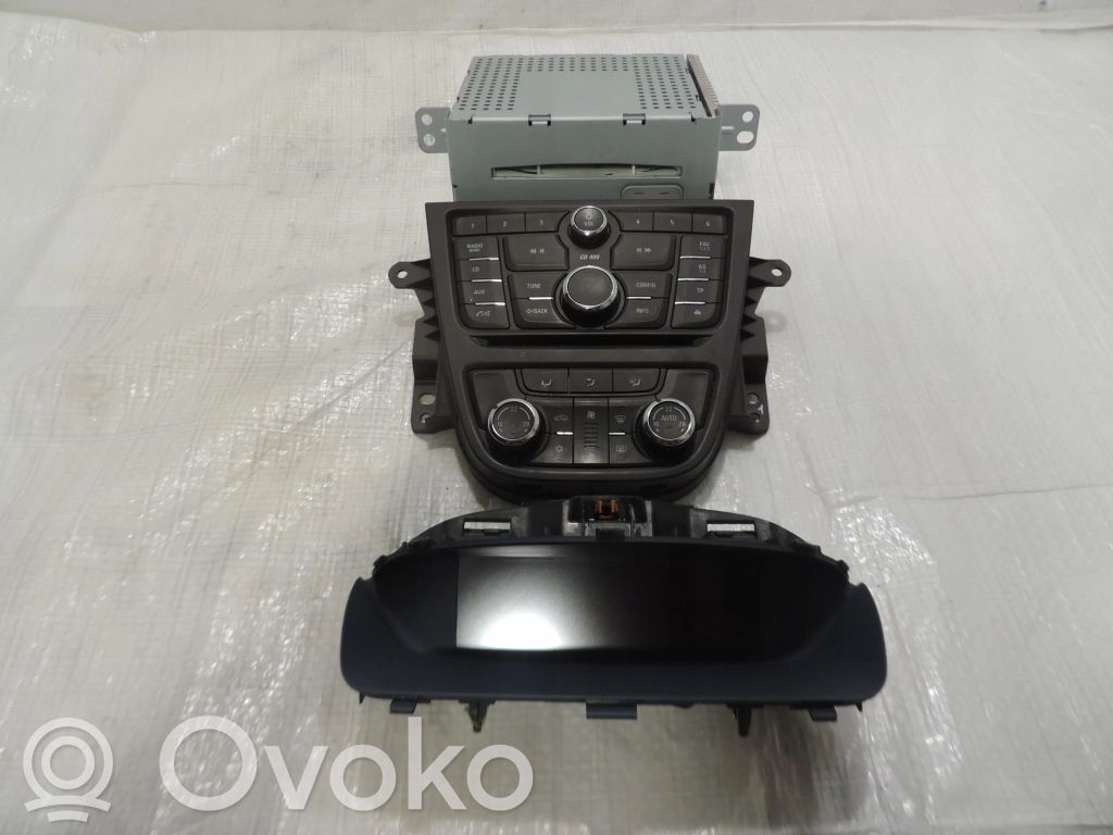 Opel Mokka Panel / Radioodtwarzacz CD/DVD/GPS 