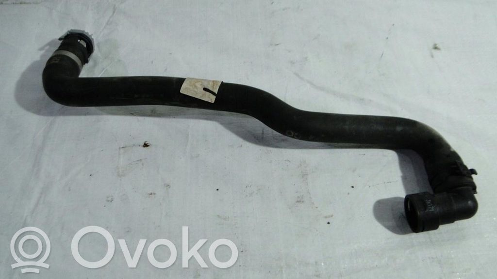 Ford Focus Moottorin vesijäähdytyksen putki/letku 
