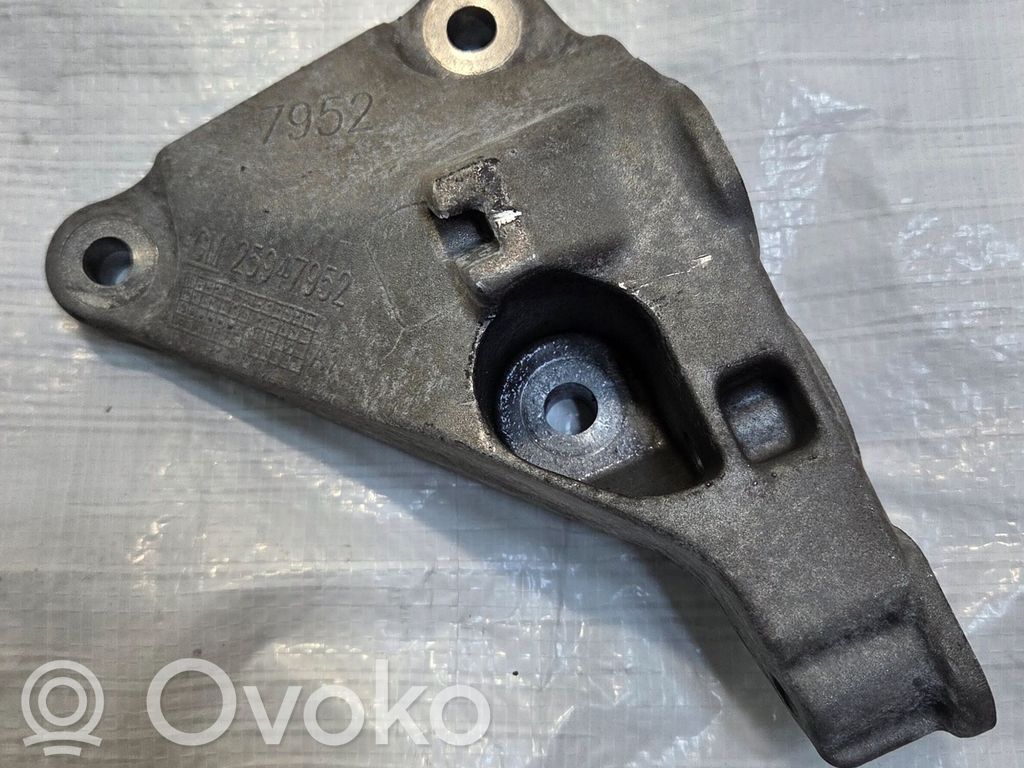 Opel Mokka Engine mount bracket 