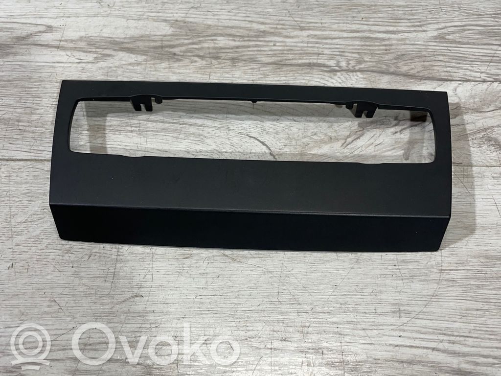 BMW 3 E90 E91 Panel trim 