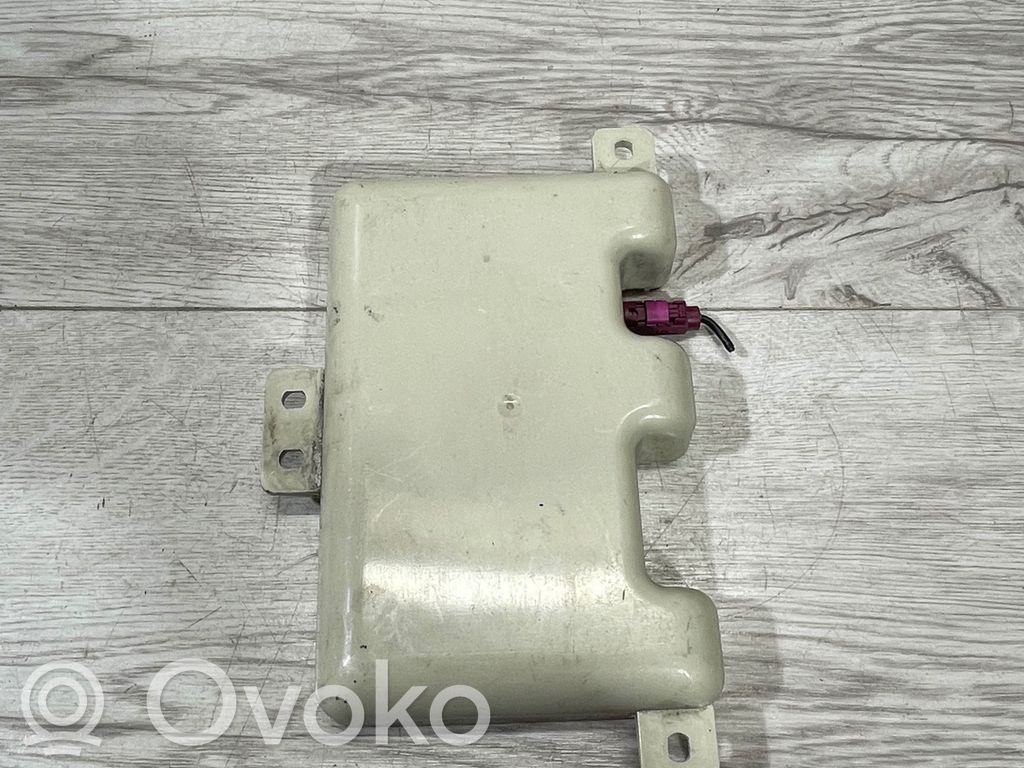 BMW 6 E63 E64 Amplificatore antenna 