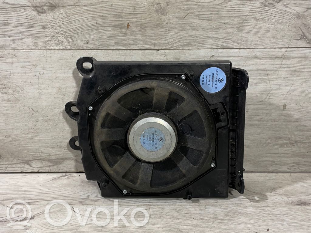 BMW 5 E60 E61 Žemo dažnio garsiakalbis 