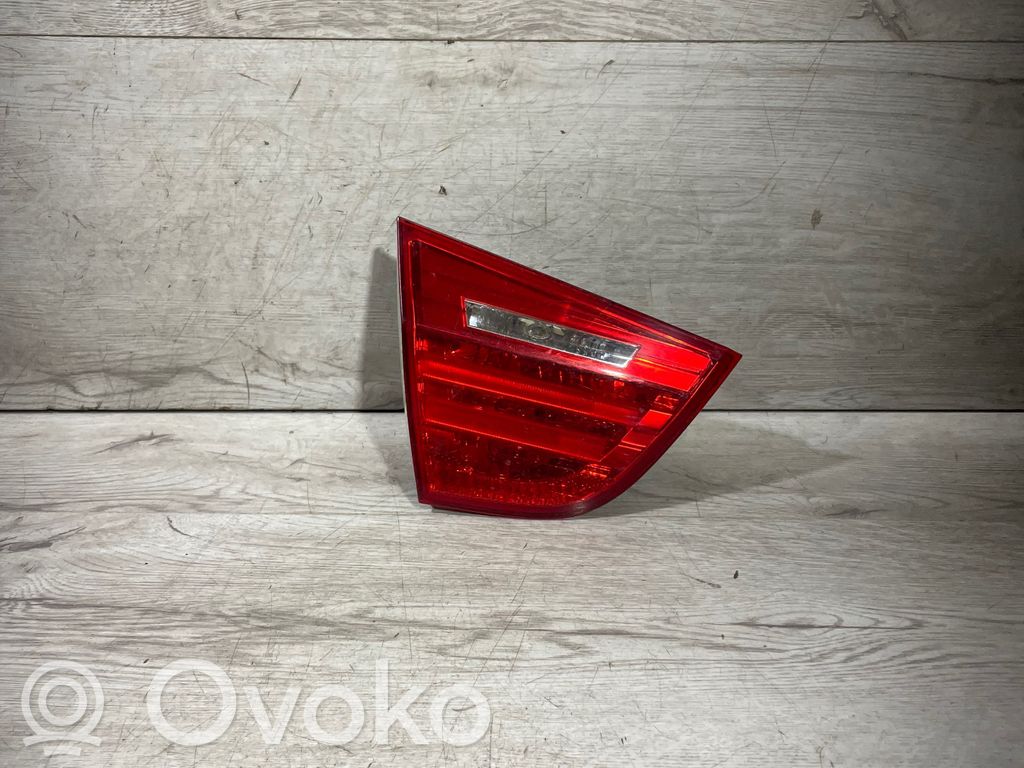 Tailgate rear/tail lights   7289427,7211211