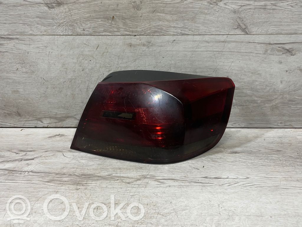 BMW 3 E92 E93 Galinis žibintas kėbule 