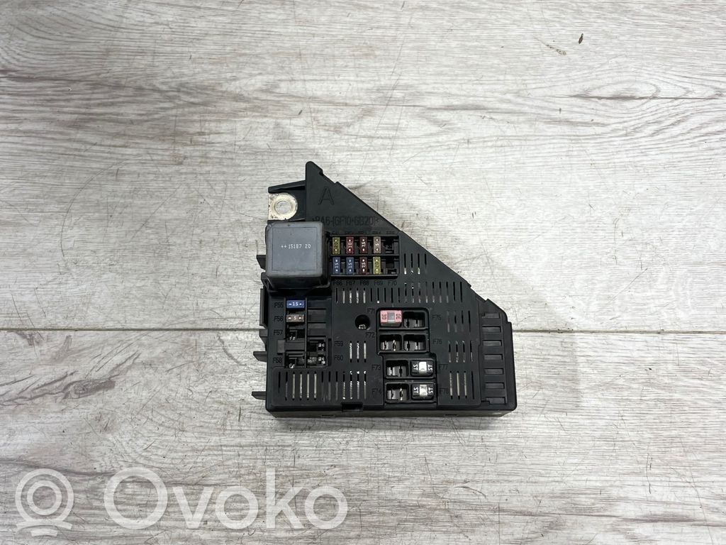 Volvo XC90 Fuse module 