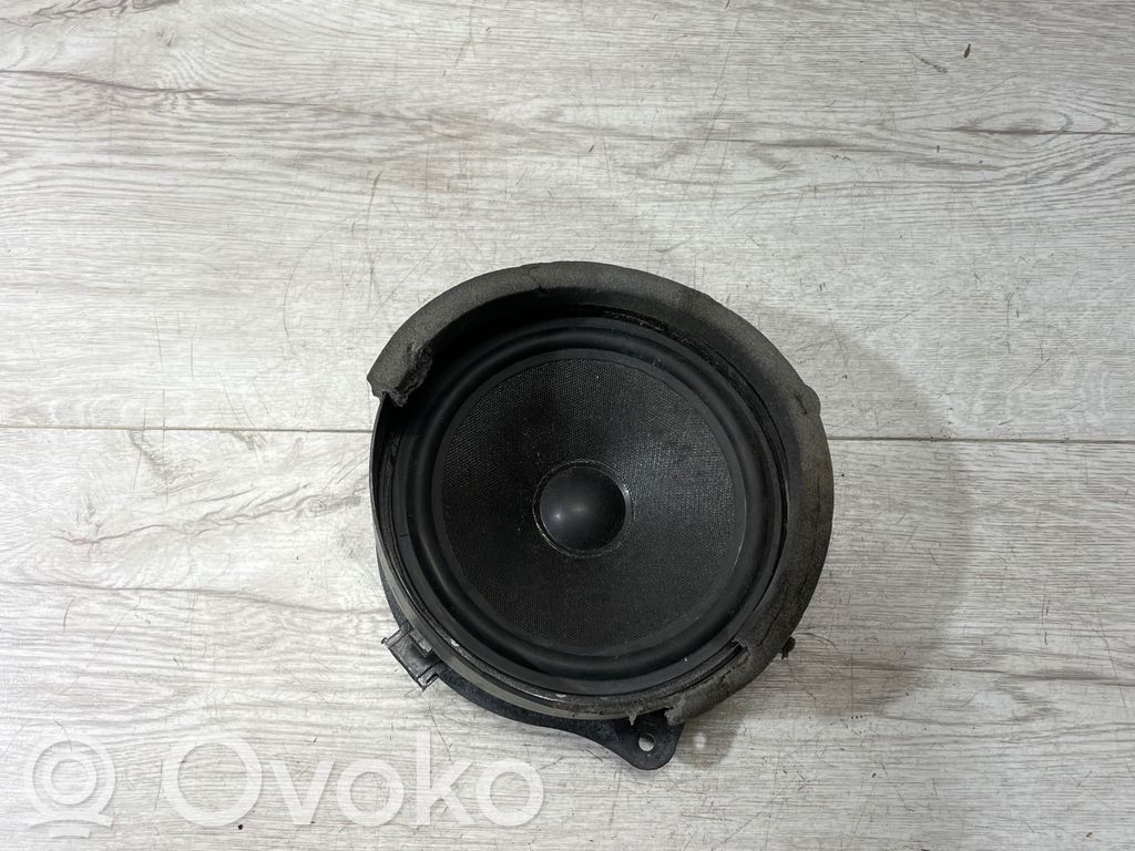 Altavoz de la puerta trasera   8379093,65138379093,5281144,4913430813