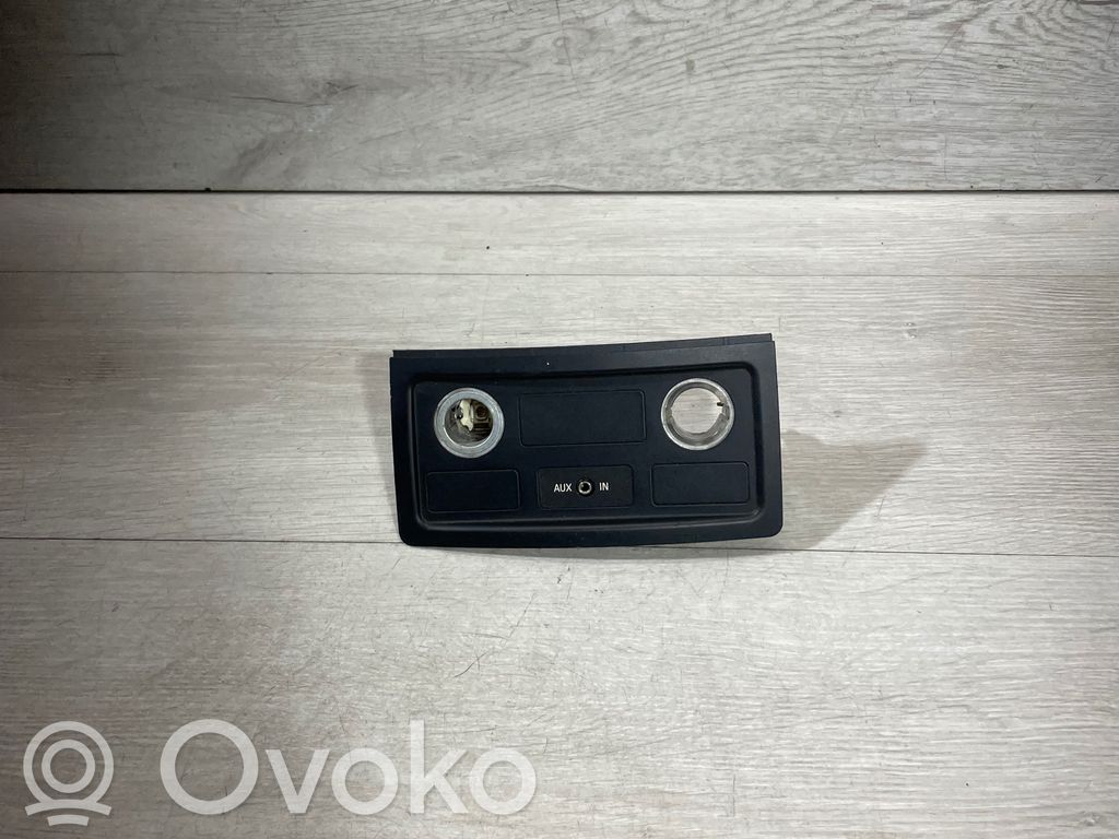 BMW 5 E60 E61 Pridegėjo apdaila (galinio) 
