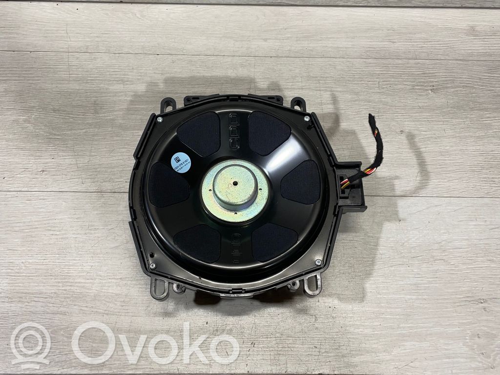 BMW X5 E70 Subwoofer 