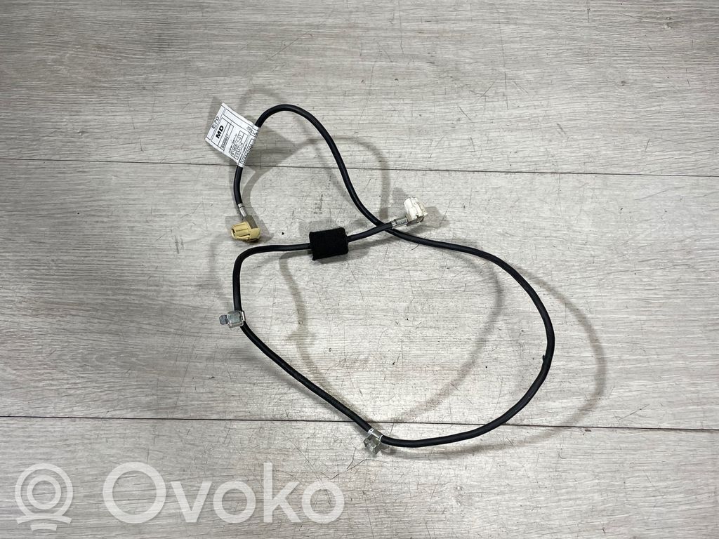 BMW X5 E70 USB socket connector 