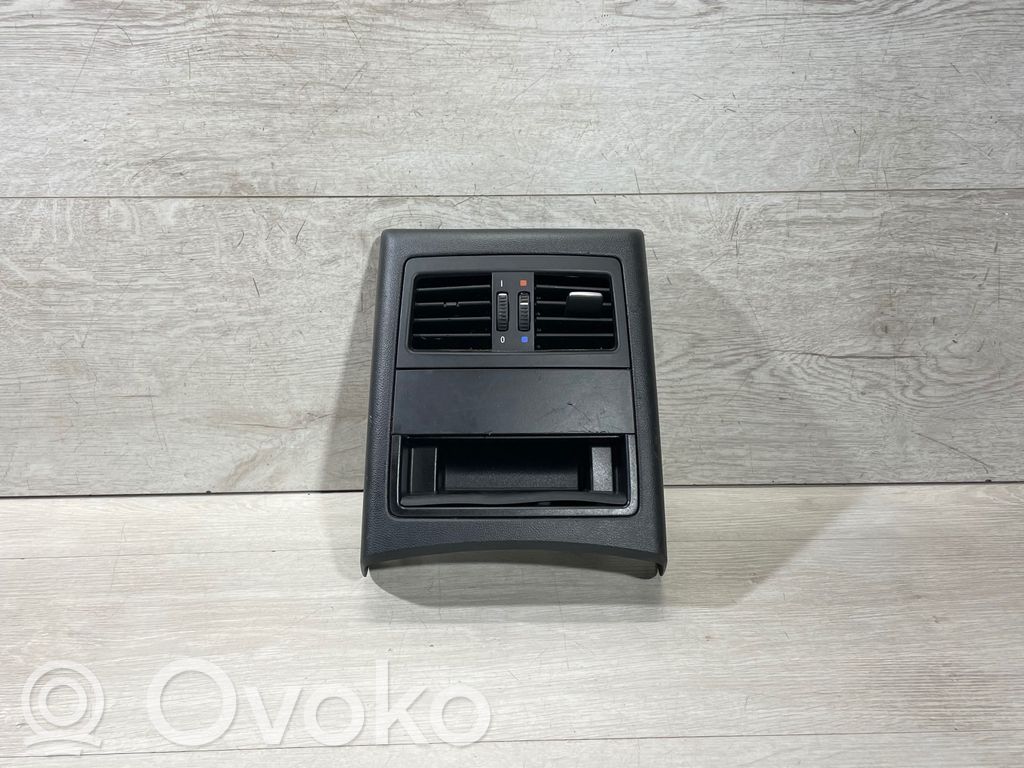 BMW 3 E90 E91 Oro grotelės gale 