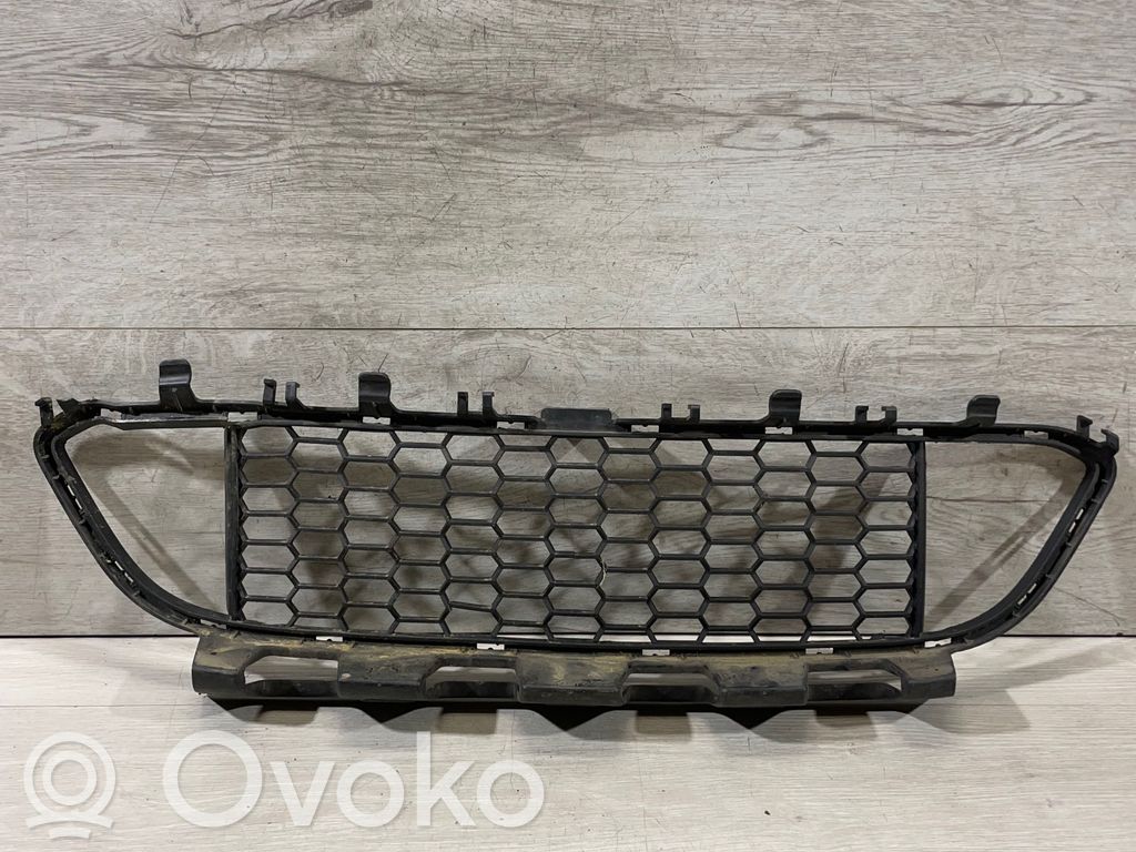 BMW 3 F30 F35 F31 Kratka dolna zderzaka przedniego 