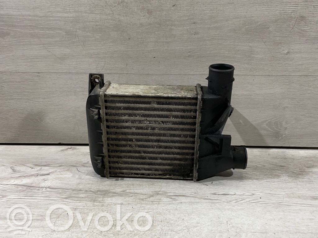 BMW 5 E39 Interkūlerio radiatorius 