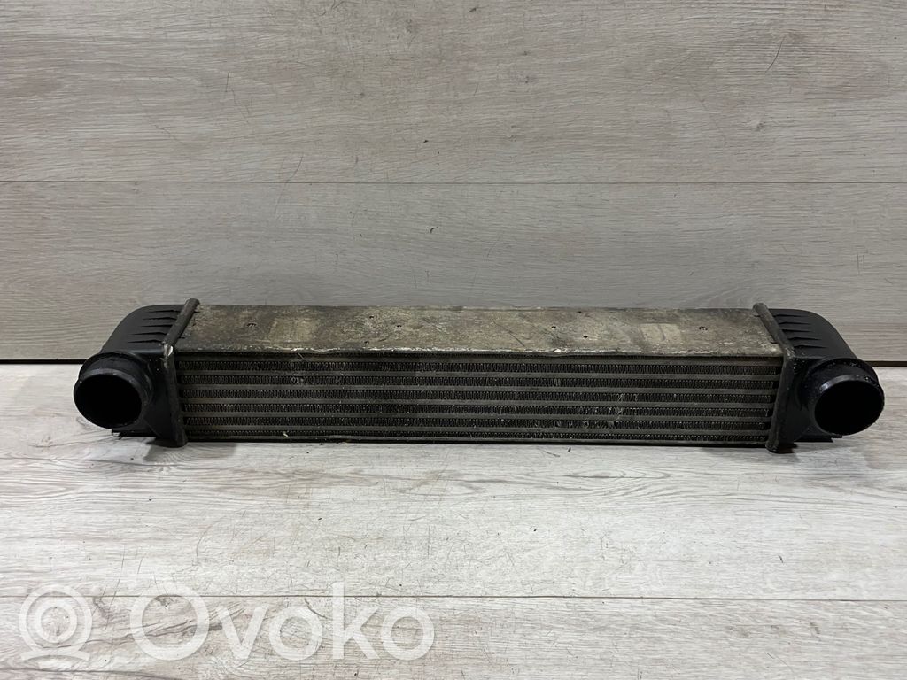 BMW 5 E39 Interkūlerio radiatorius 
