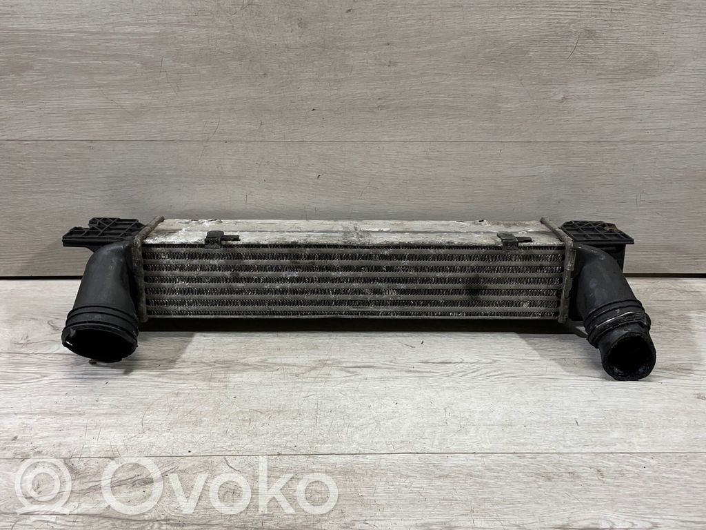 BMW 3 E90 E91 Intercooler radiator 