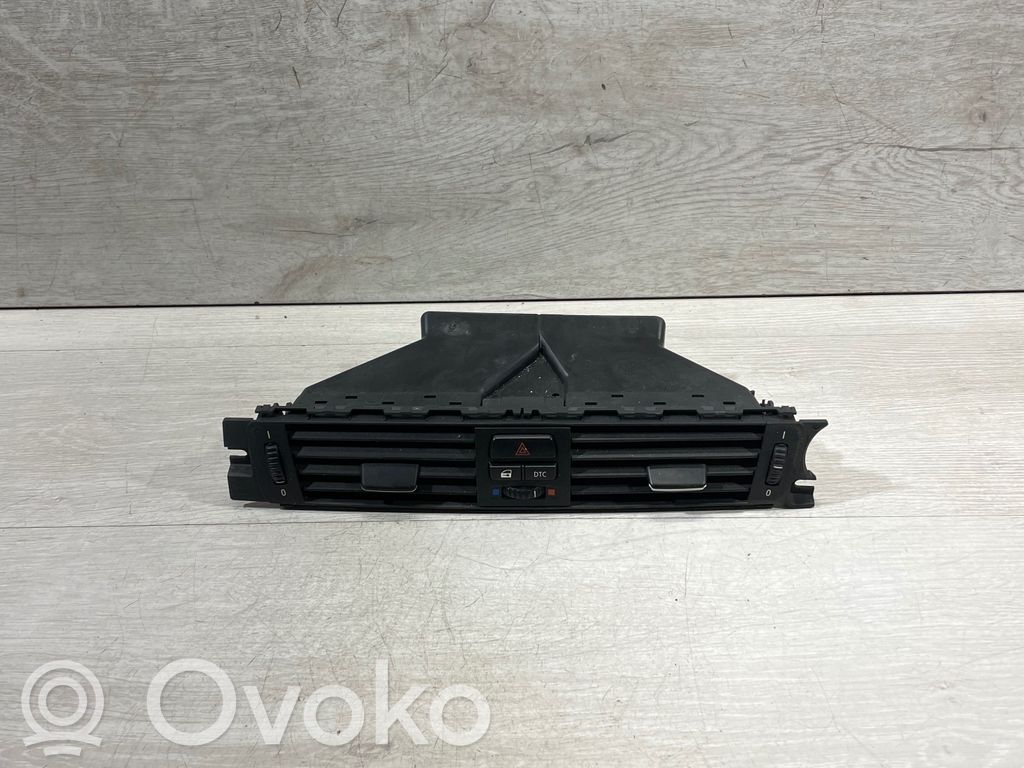 BMW 3 E92 E93 Centrinės oro grotelės 