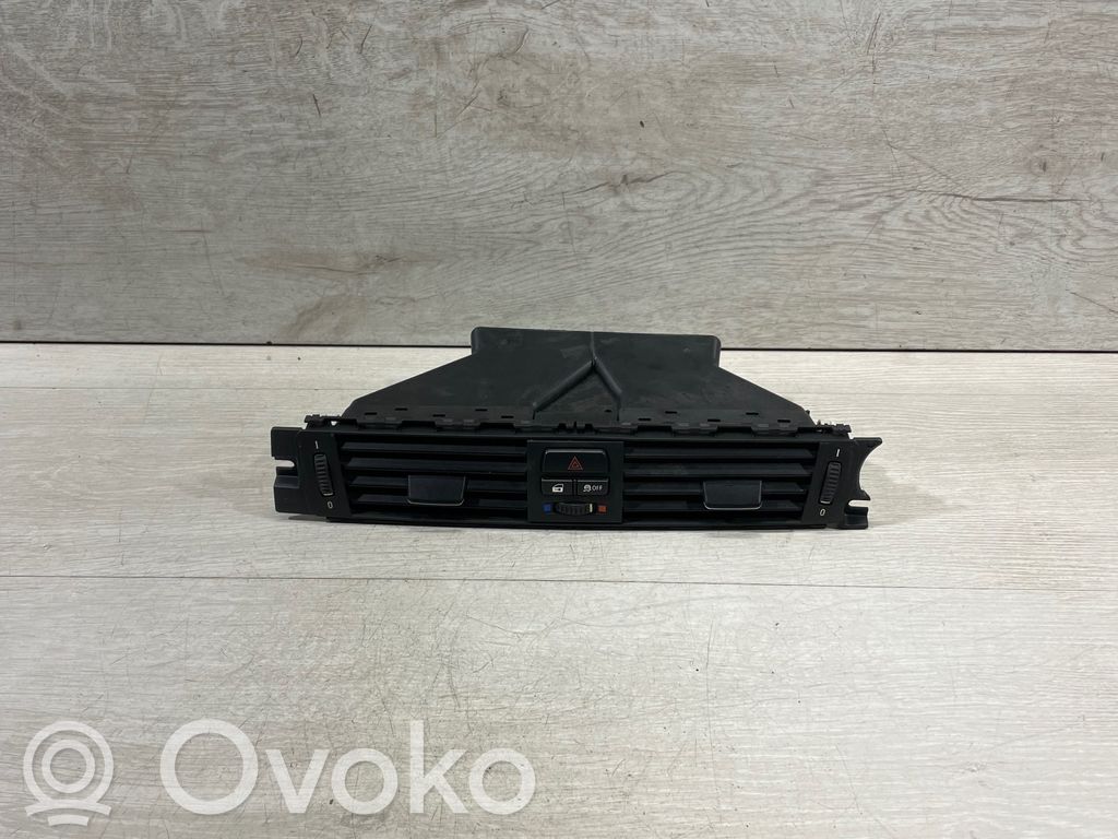 BMW 3 E92 E93 Centrinės oro grotelės 