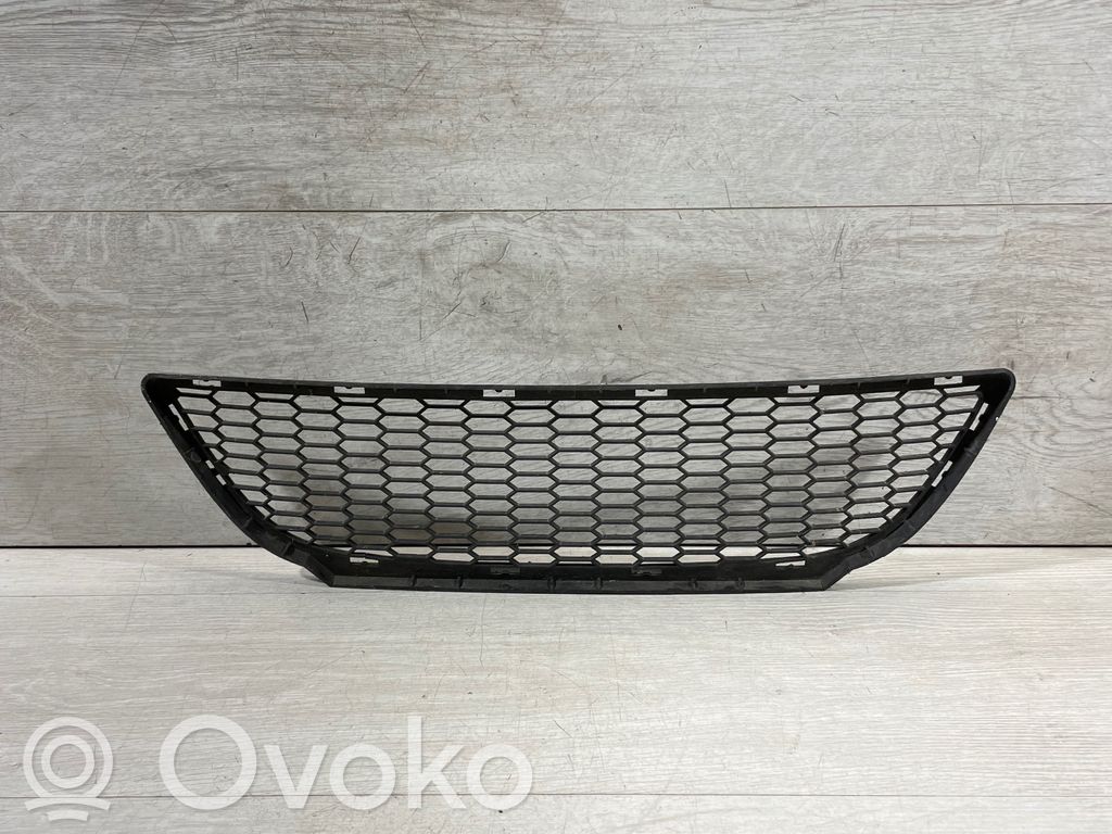 BMW 3 E90 E91 Front bumper lower grill 