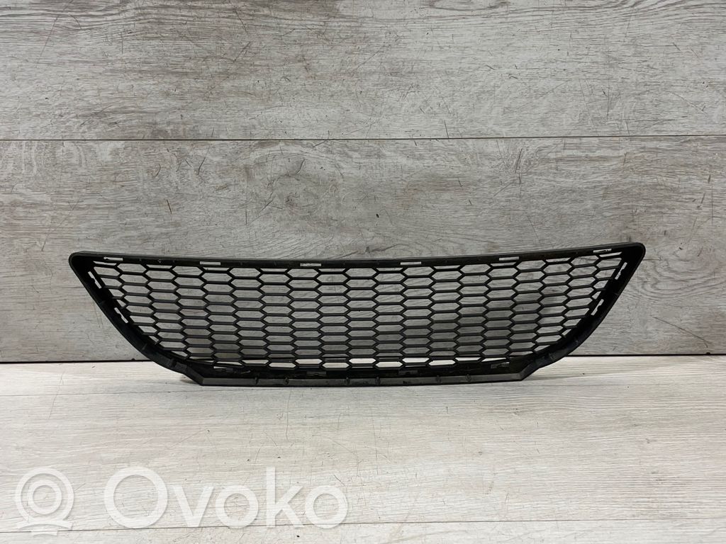 BMW 3 E90 E91 Front bumper lower grill 