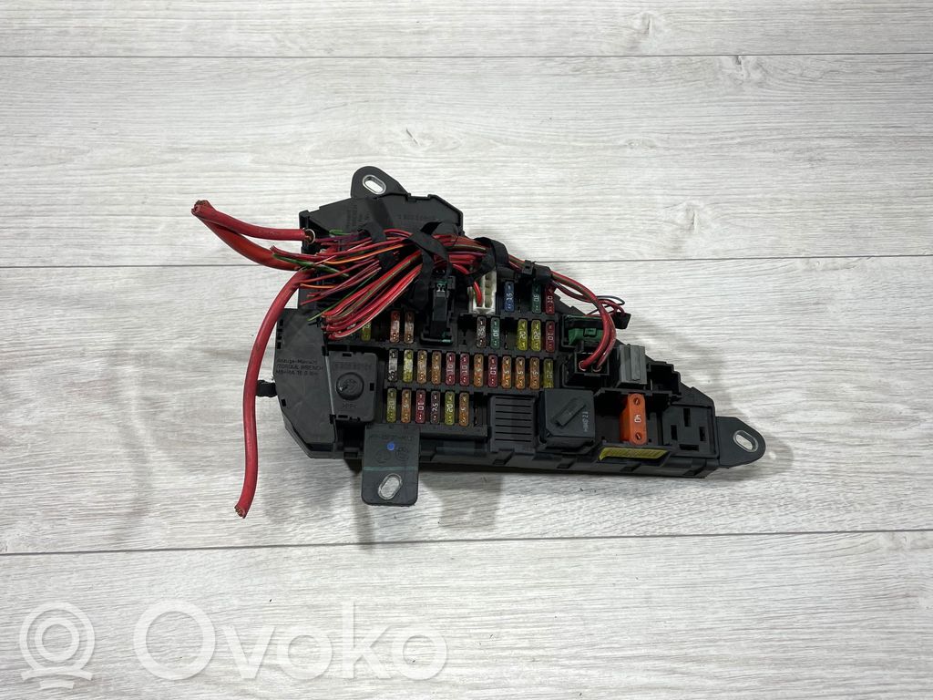 BMW 5 E60 E61 Fuse module 
