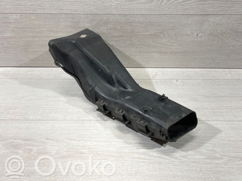 BMW 3 E92 E93 Ilmanoton kanavan osa 