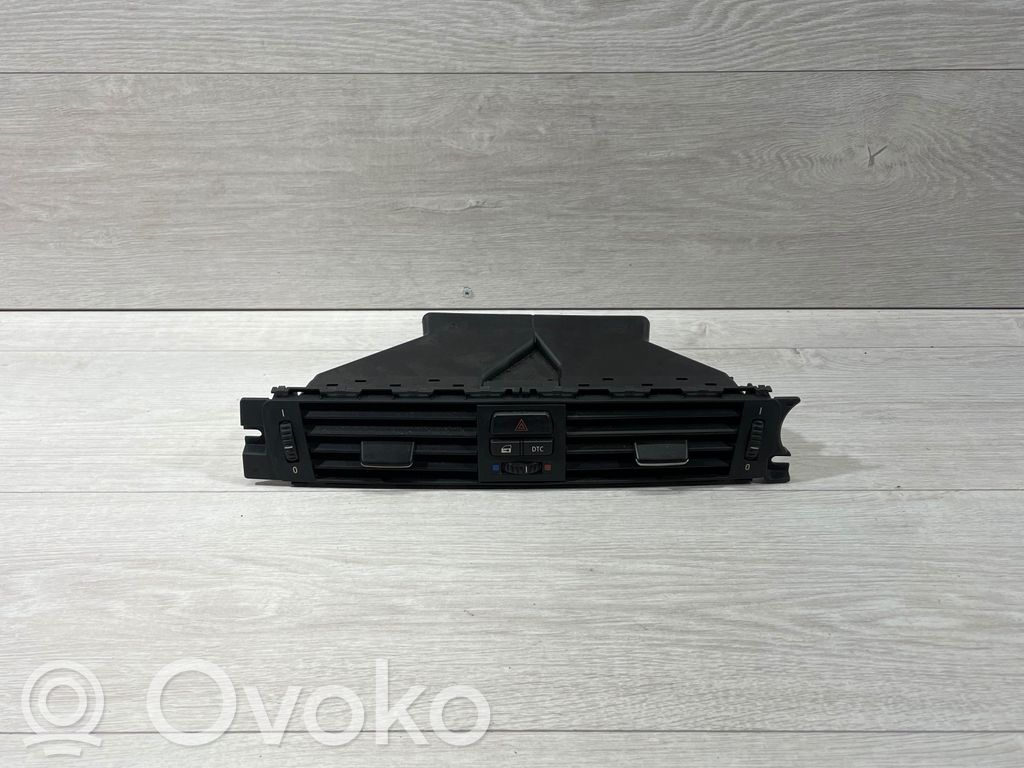 BMW 3 E92 E93 Centrinės oro grotelės 
