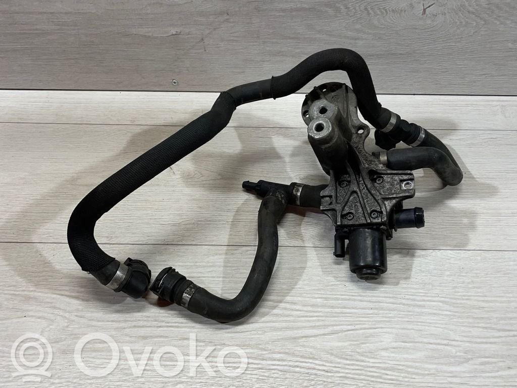 BMW 5 F10 F11 Inne części komory silnika 