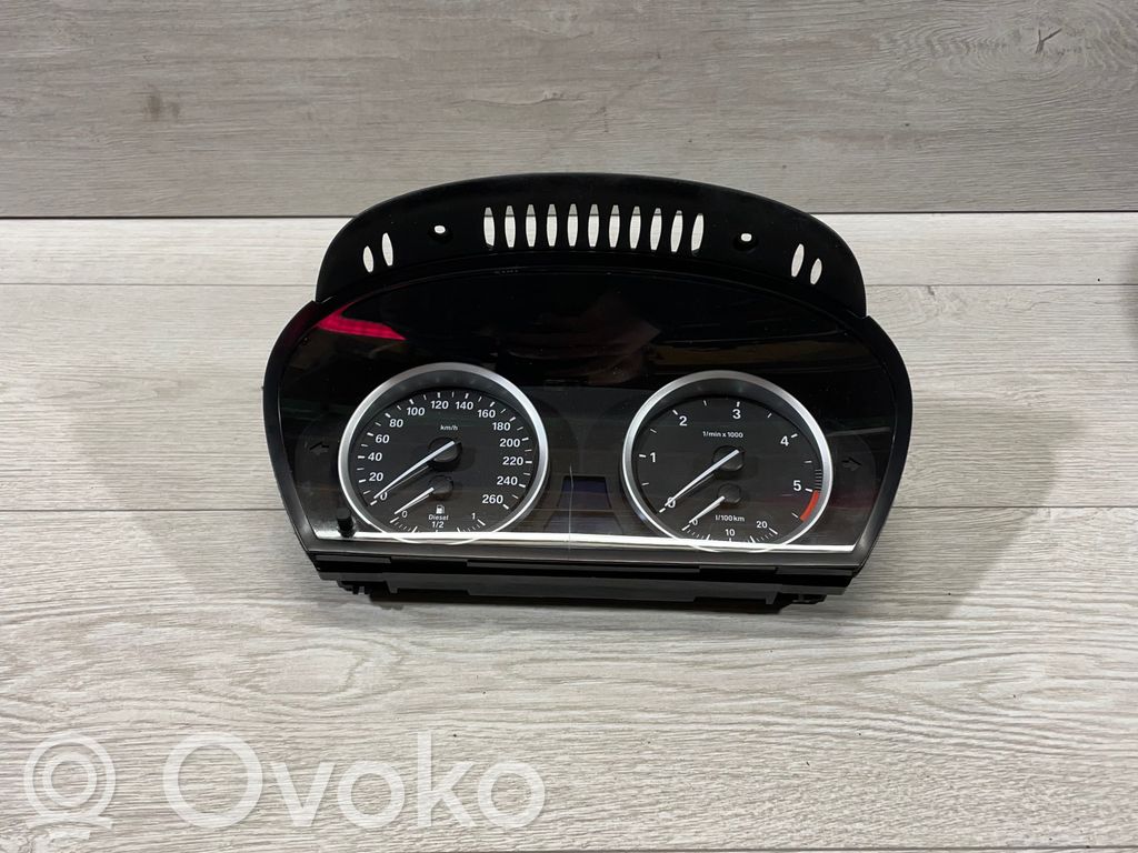 BMW X5 E70 Speedometer (instrument cluster) 