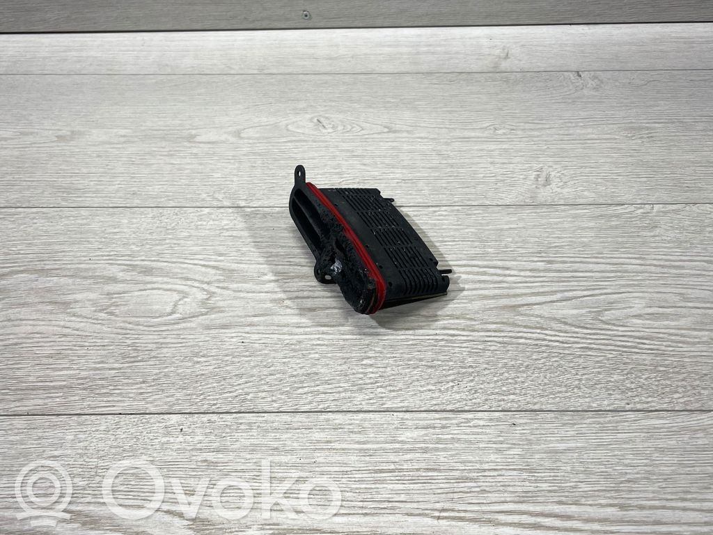 Sterownik / Moduł świateł LCM   7316187