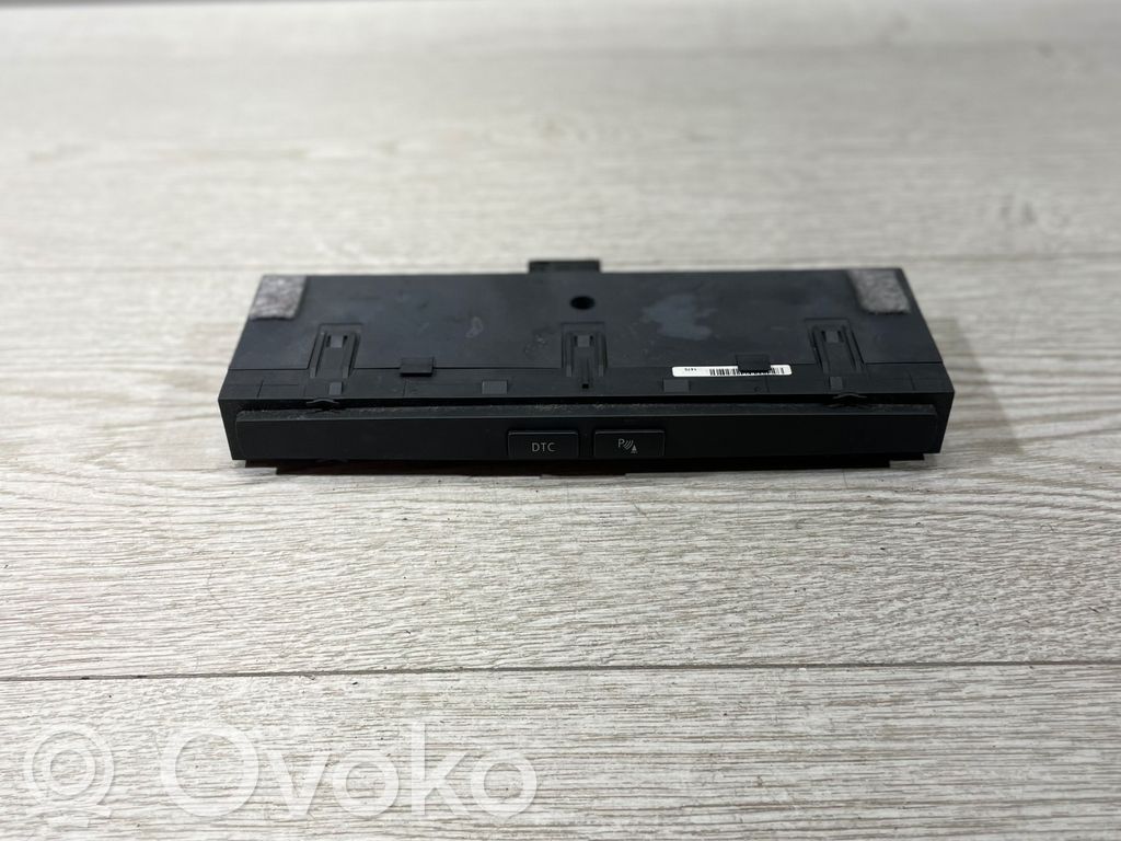 BMW 3 E90 E91 Parking (PDC) sensor switch 