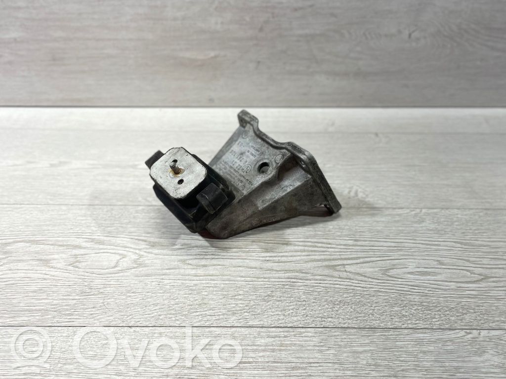 Gearbox mounting bracket   6761108,24168110