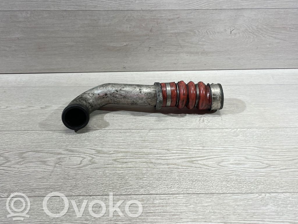 BMW 3 E90 E91 Välijäähdyttimen letku 