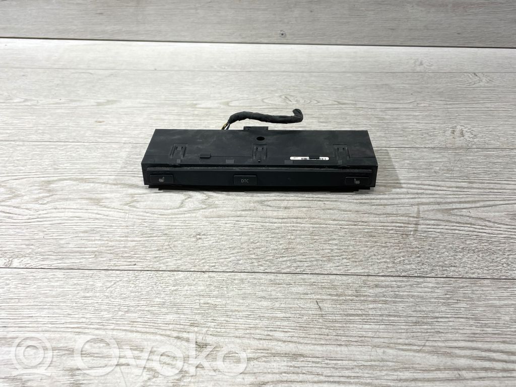 BMW 5 E60 E61 Sėdynių šildymo jungtukas 