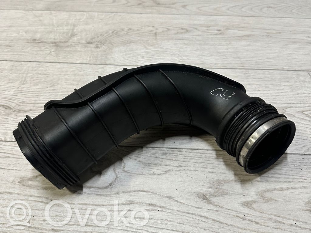 BMW 5 F10 F11 Interkūlera šļūtene (-es) / caurule (-es) 