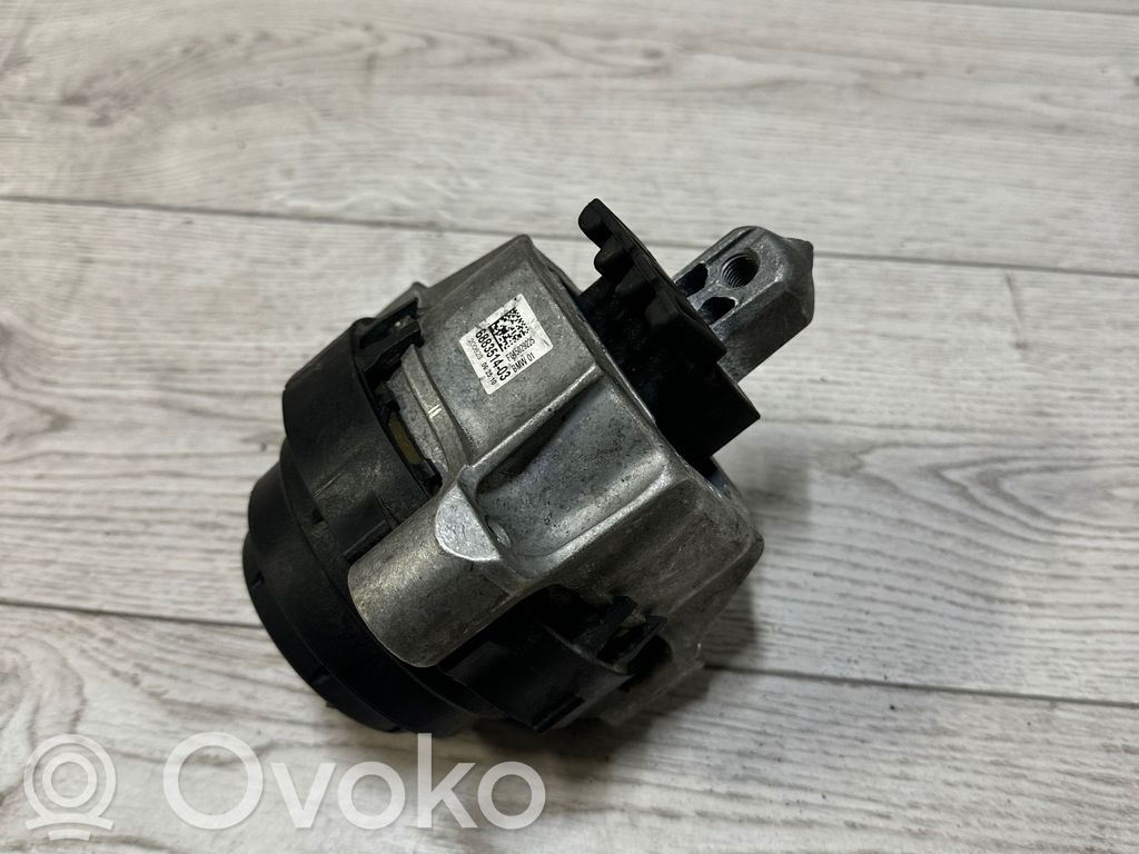 BMW 5 G30 G31 G38 Suport tampon motor 
