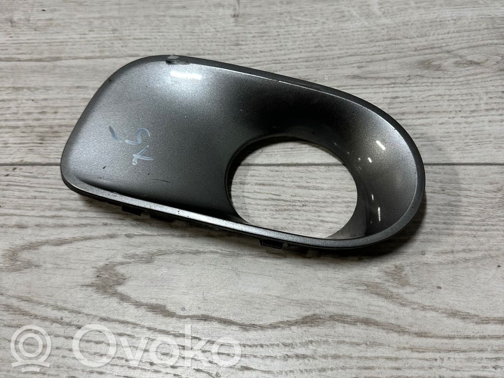 Etusumuvalon ritilä   7111763