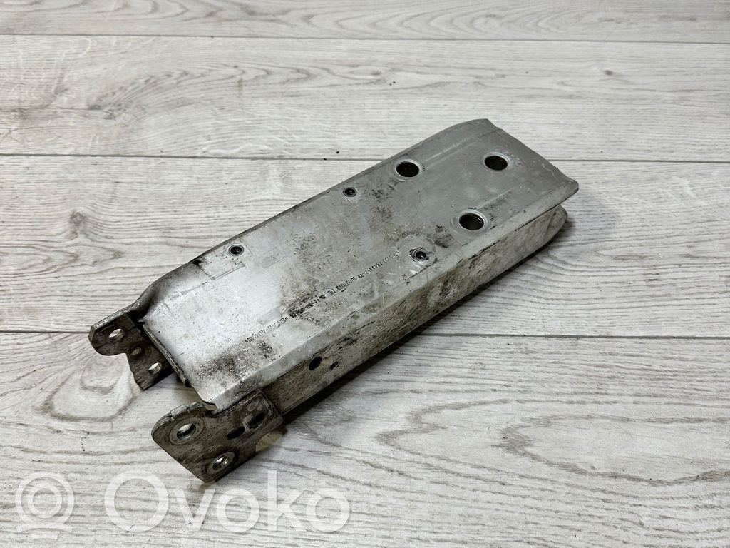 BMW 4 F32 F33 Odbój / Amortyzator zderzaka przedniego 