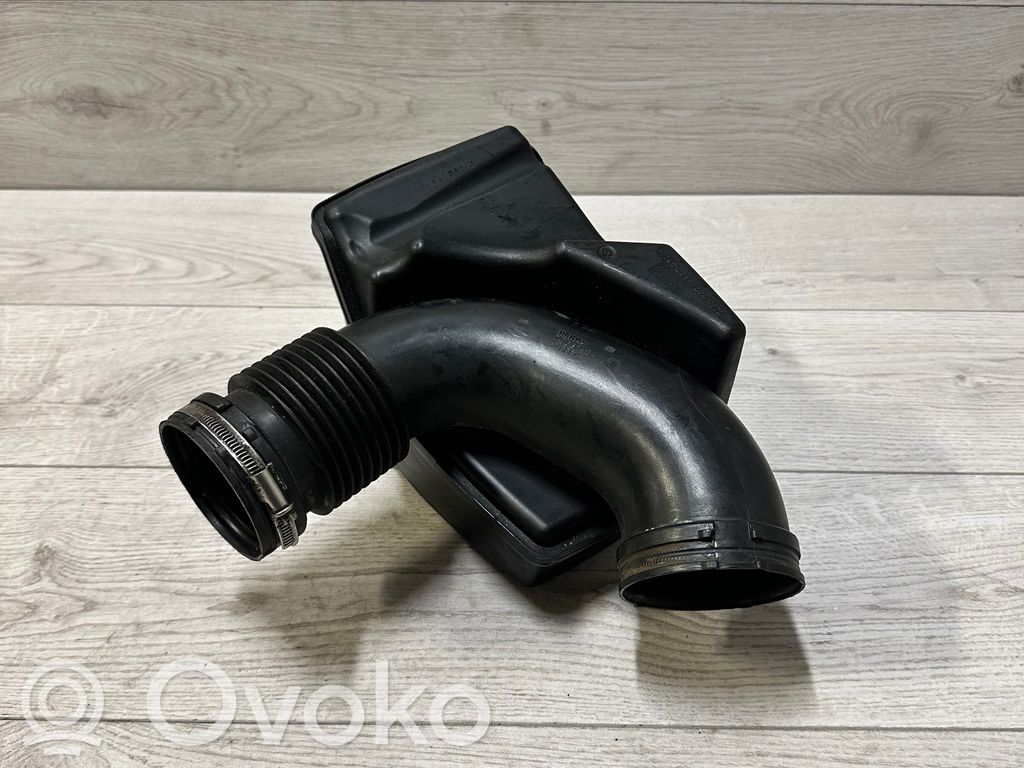 BMW 1 F20 F21 Rezonator / Dolot powietrza 
