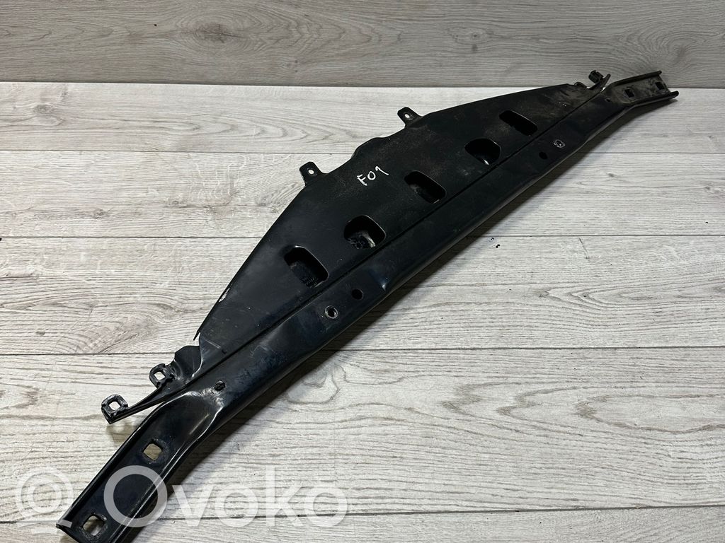 BMW 7 F01 F02 F03 F04 Panel mocowania chłodnicy / góra 